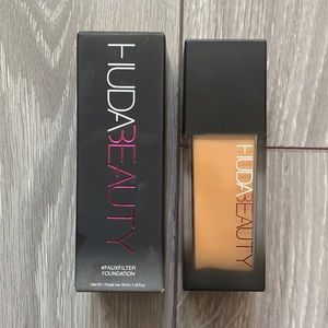 HUDA Beauty #Fauxfilterfoundation